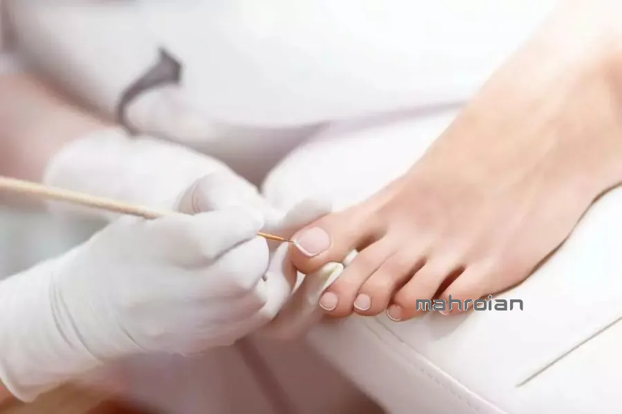 ست موچین و سوهان ناخن نیپس